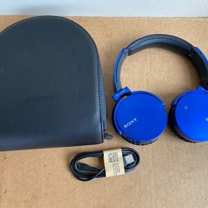 Sony MDR-XB650BT Extra Bass Wireless Headphones